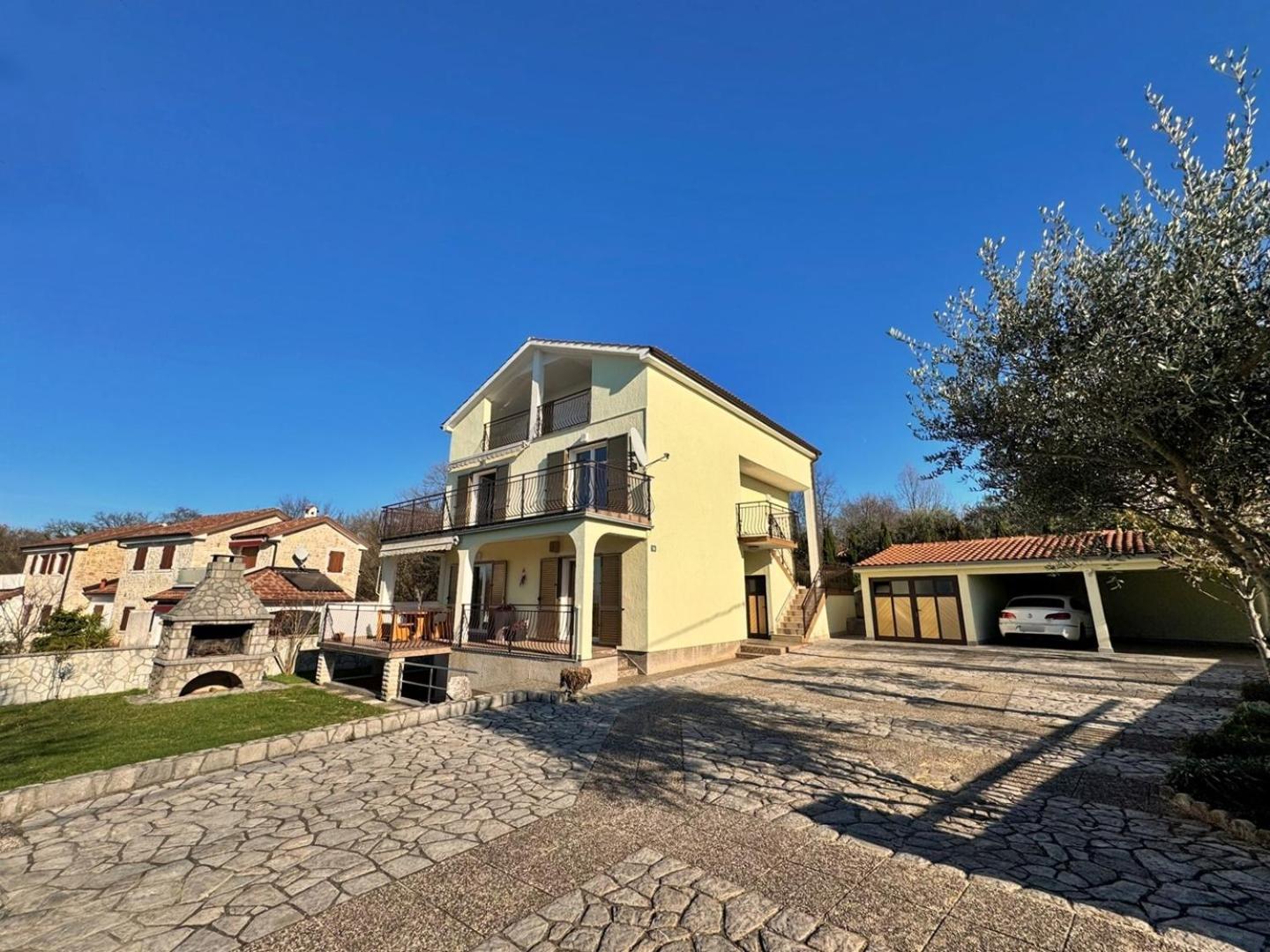 Apartments Pavle Malinska Exterior photo