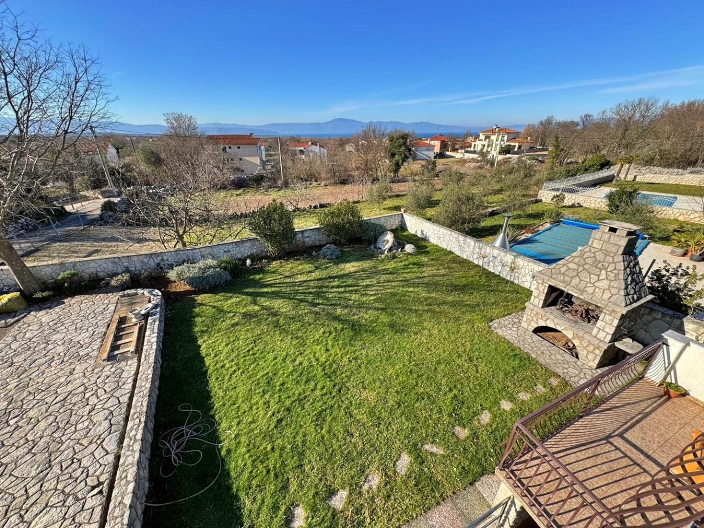 Apartments Pavle Malinska Exterior photo