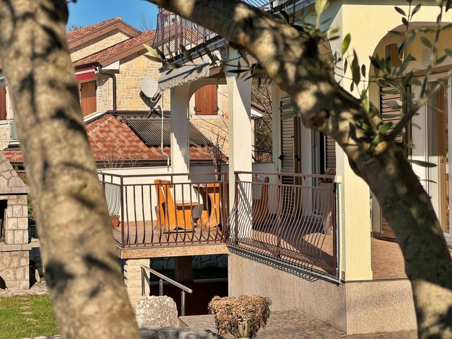 Apartments Pavle Malinska Exterior photo
