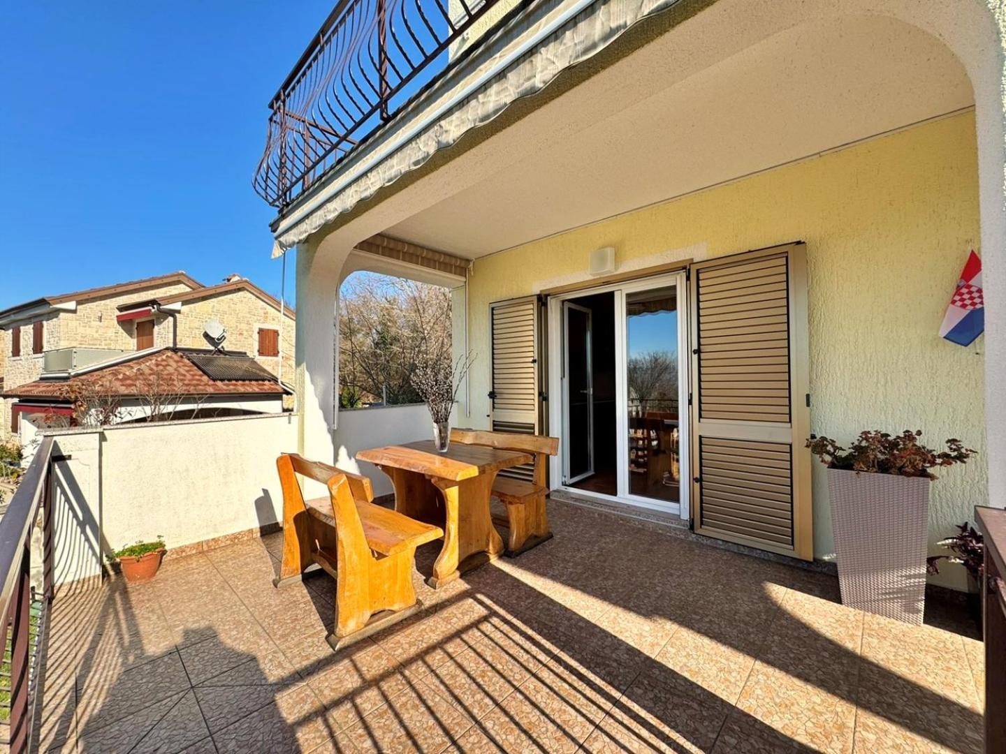 Apartments Pavle Malinska Exterior photo