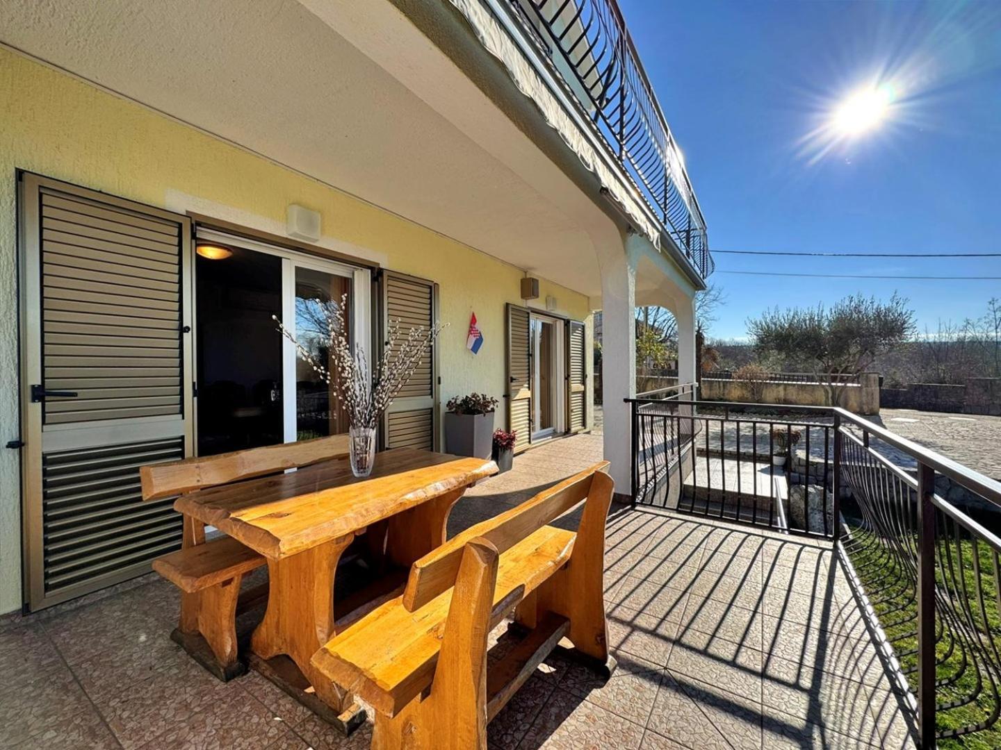 Apartments Pavle Malinska Exterior photo